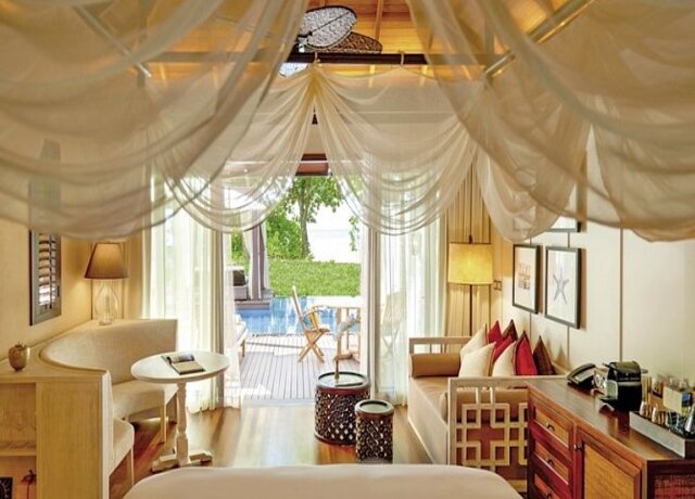 Acajou Beach Resort 4*, Anse Volbert - Insula Praslin 11