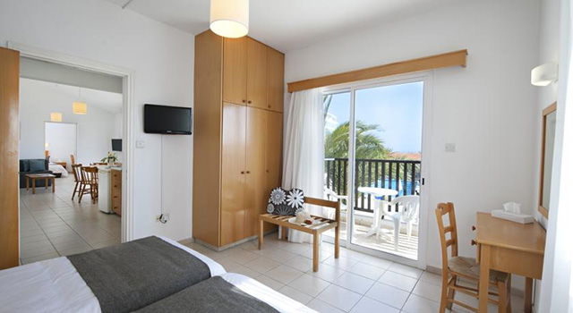 Akti Beach Village Resort, Paphos 17