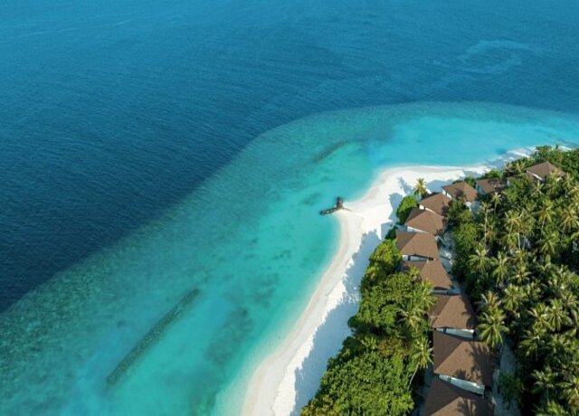 Avani+ Fares Maldives Resort 5*, Baa Atoll 4