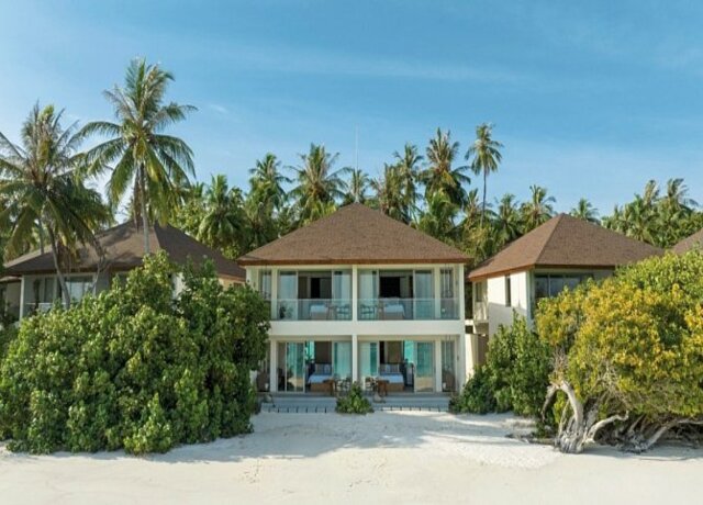 Avani+ Fares Maldives Resort 5*, Baa Atoll 5