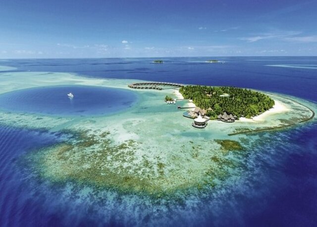 Baros Maldives 5*, North Male Atoll 3