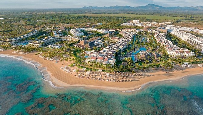Breathless Punta Cana Resort & Spa 5*, Uvero Alto - Adults Only 1