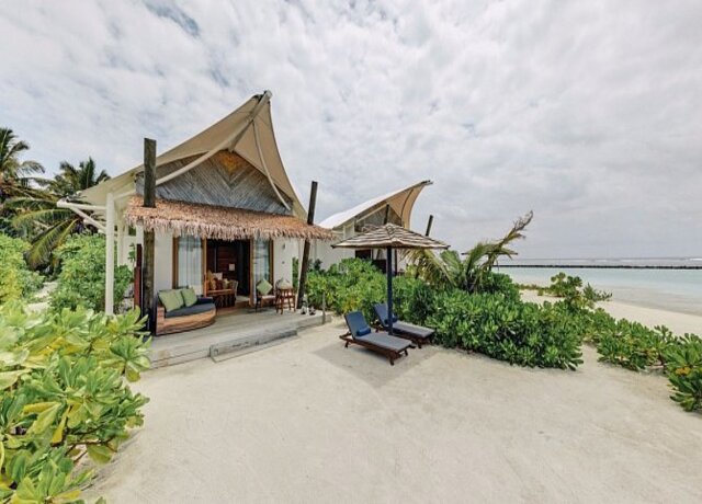 Cinnamon Hakuraa Huraa Maldives 4*,  Meemu Atoll 4