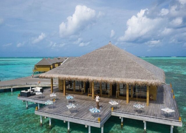 Cocoon Maldives 5*, Lhaviyani Atoll 9
