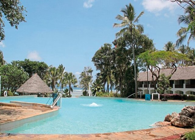 Diamonds Leisure Beach & Golf Resort 4*, Diani Beach 11