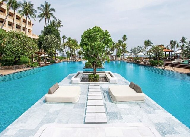 Dusit Thani Krabi Beach Resort 5*, Mueang Beach 6