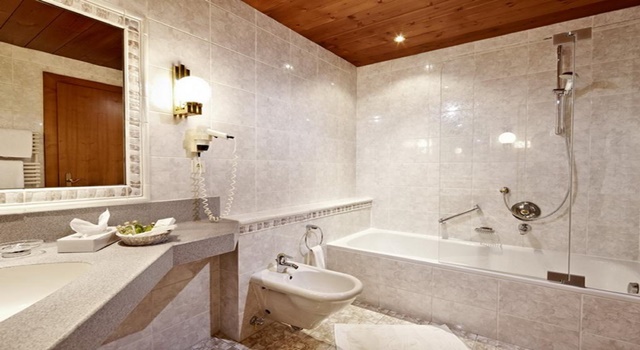 Hotel Berghof - Crystal Spa & Sports 7
