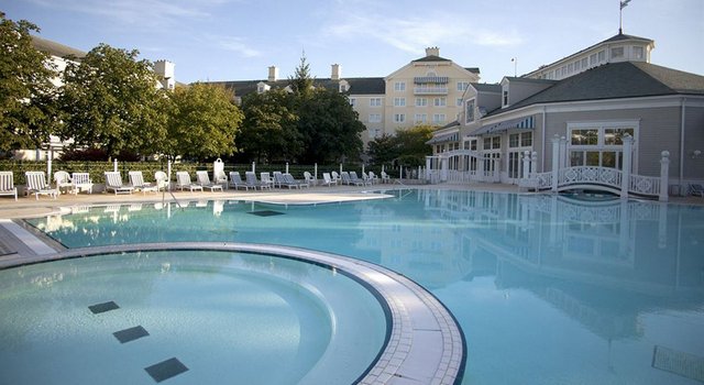 Hotel Newport Bay Club 2