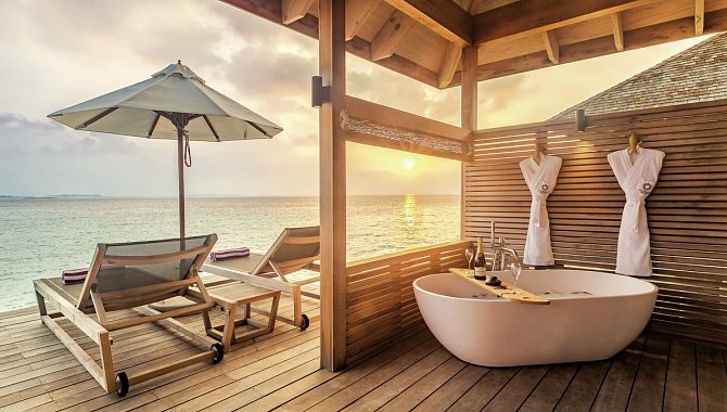 Hurawalhi Island Resort 5*, Lhaviyani Atoll 6