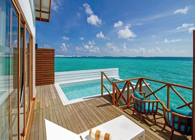 Joy Island 5*, North Male Atoll 10