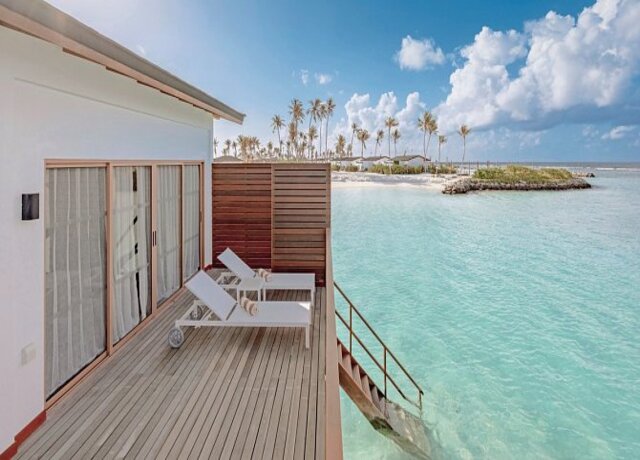 Joy Island 5*, North Male Atoll 12