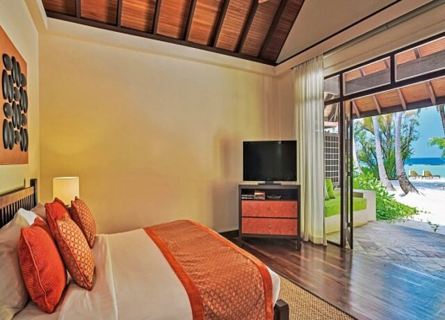 Kurumba Maldives 5*, North Male Atoll 5