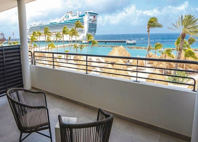 Mangrove Beach Corendon Curacao All-Inclusive Resort Curio by Hilton 5*, Willemstad 4