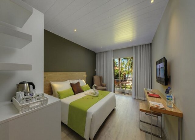 Mauricia Beachcomber Resort & Spa 4*, Grand Baie 8