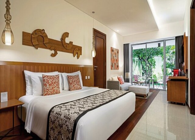 Merusaka Nusa Dua 5*, Nusa Dua 12