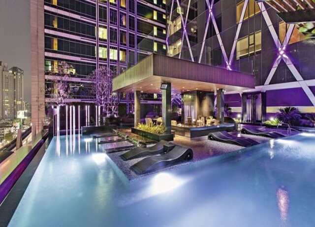 Mode Sathorn 4*, Sathorn Road 1