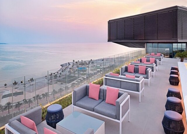 Movenpick Resort Al Marjan Island 7