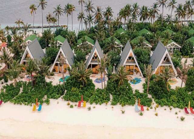 Oaga Art Resort 4+* 3