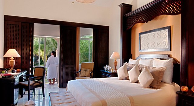 Occidental Royal Hideaway Playacar, Playa del Carmen 10