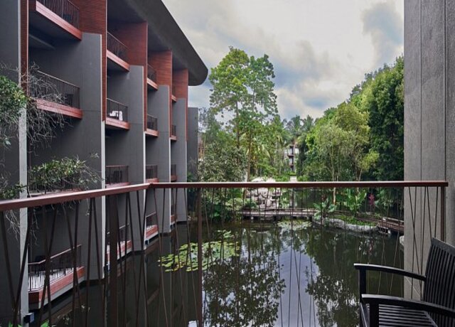 Renaissance Phuket Resort & Spa 5*, Mai Khao Beach 5