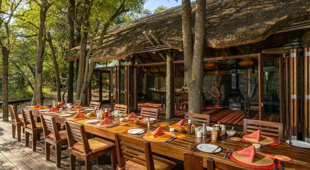 Rhino Post Safari Lodge 3