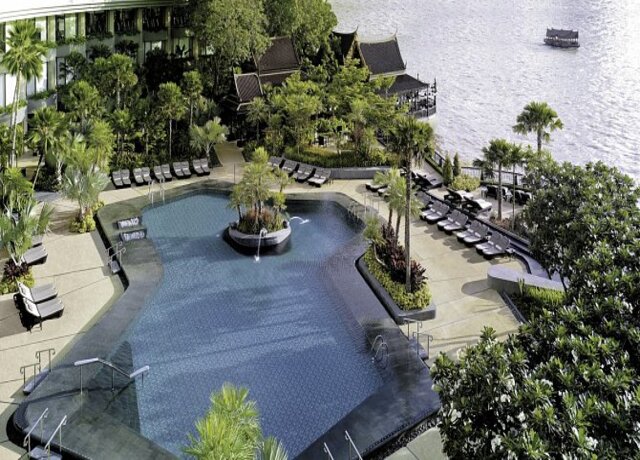 Shangri-La Bangkok 5*, Soi Wat Suan Plu 3