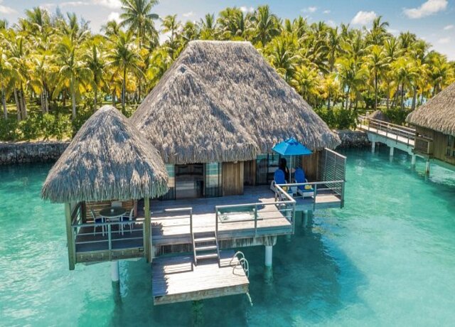 The St. Regis Bora Bora Resort 5*, Bora Bora 4