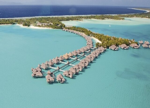 The St. Regis Bora Bora Resort 5*, Bora Bora 7