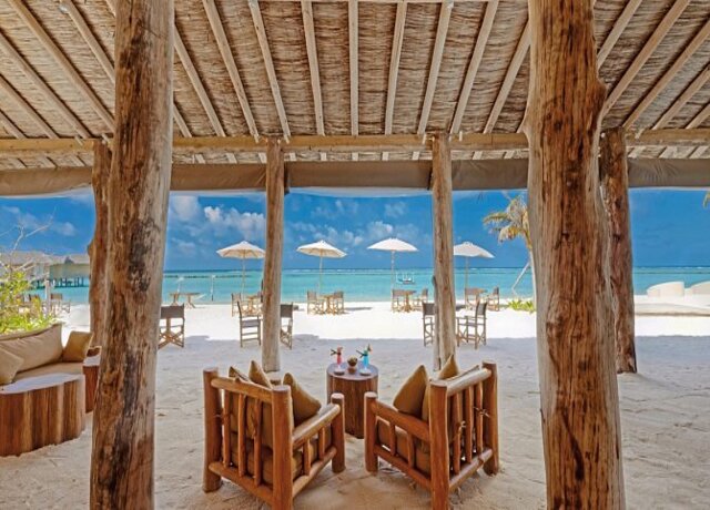 You & Me Maldives 5*, Raa Atoll 11
